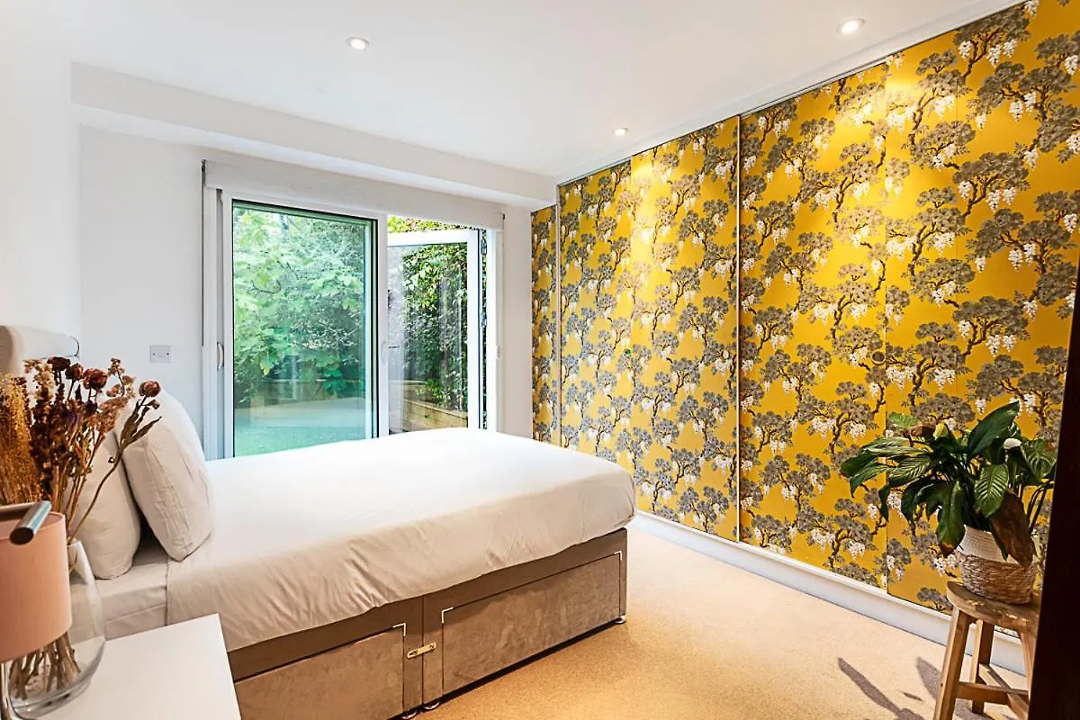 3 Bed Luxury Penthouse In Shoreditch 런던