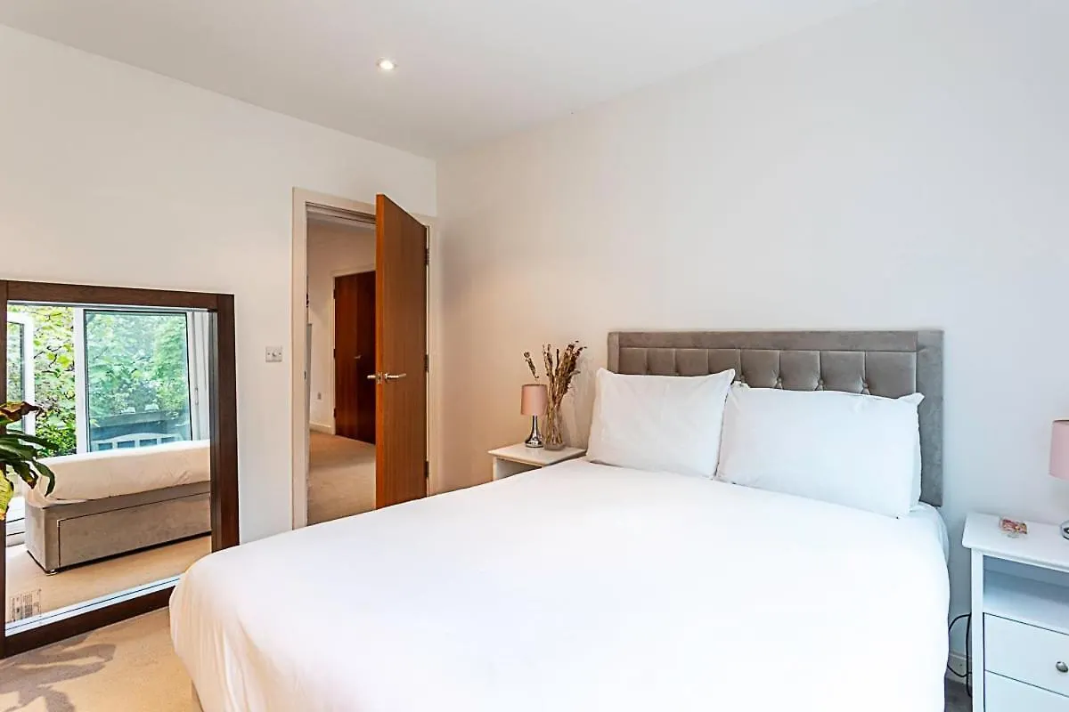 아파트 3 Bed Luxury Penthouse In Shoreditch 런던